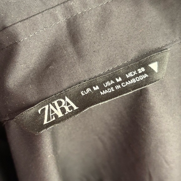 Zara cropped Black Button Down Shirt - Picture 7 of 9